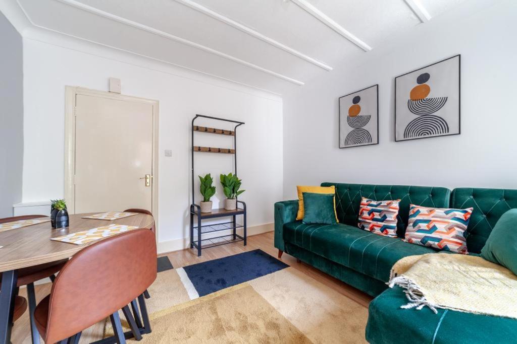 One Bedroom Flat In The Heart Of Brixton 伦敦 外观 照片