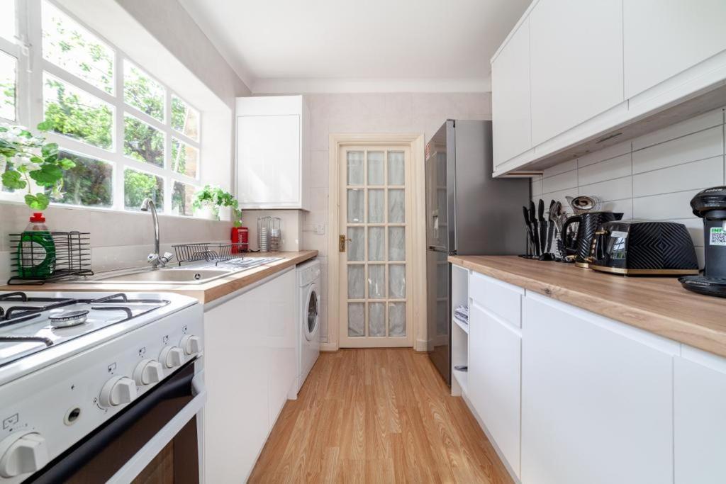 One Bedroom Flat In The Heart Of Brixton 伦敦 外观 照片