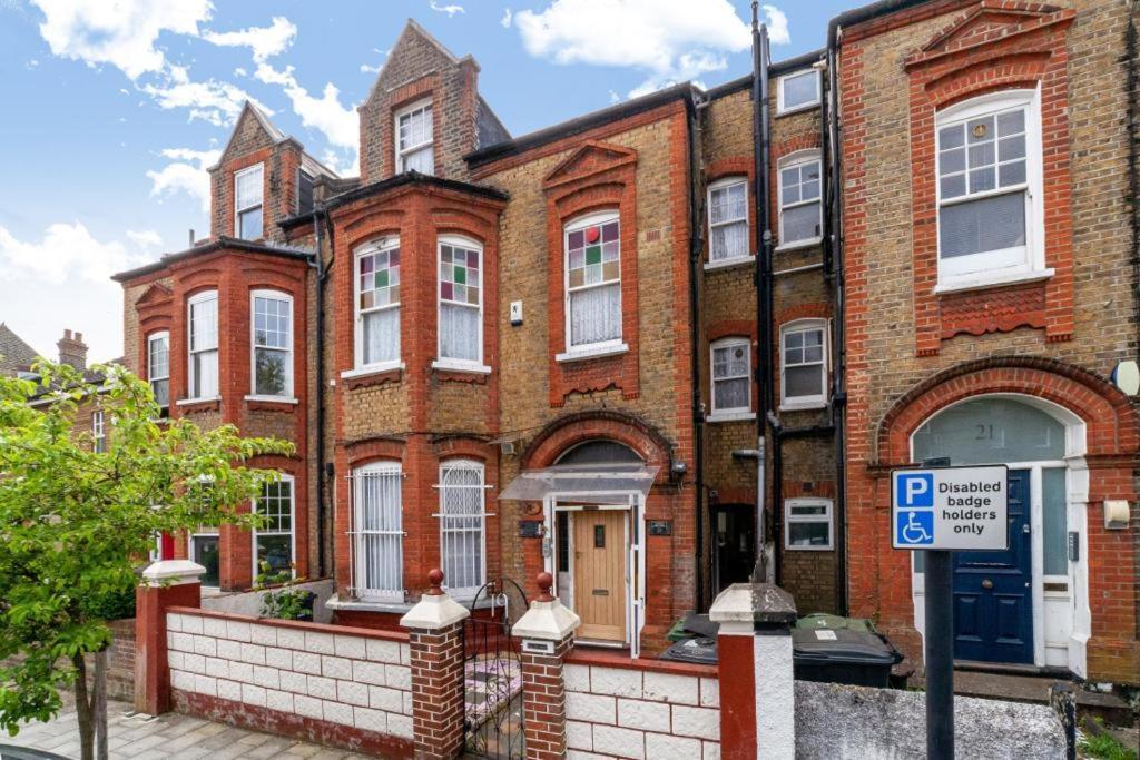 One Bedroom Flat In The Heart Of Brixton 伦敦 外观 照片